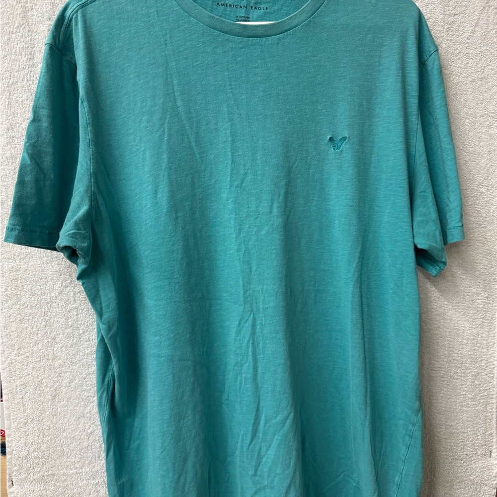 American Eagle Outfitters Men's Aqua Short Sleeve Tee